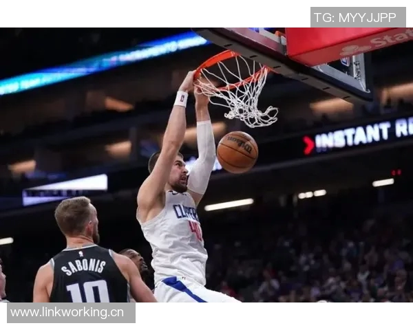 祖巴茨立志争夺最佳防守球员与全明星称更衣室每个人都渴望夺冠