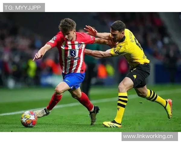 慢镜头：那不勒斯冬窗欲引进格雷茨卡拜仁态度坚决不愿放人