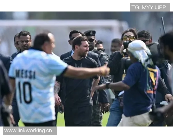 印度球迷激动分享亲历梅西时刻孟买赛事组织令人称赞 印度球迷激动分享亲历梅西时刻孟买赛事组织令人称赞