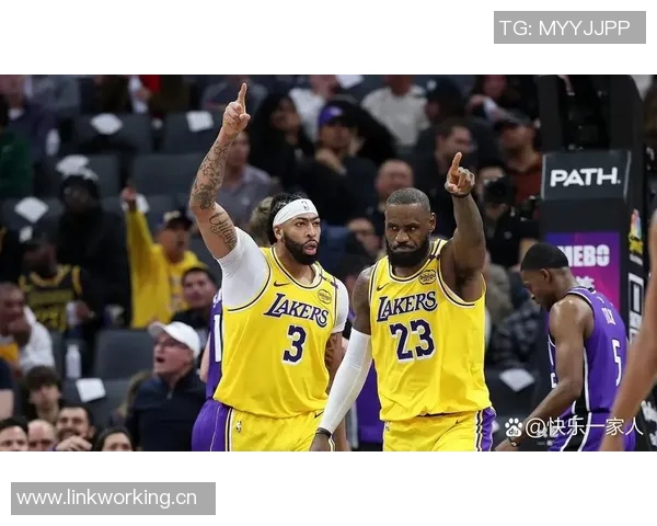 浓眉复出状态渐入佳境16分钟内贡献7分7板与2次封盖