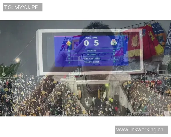 阿拉木图凯拉特门将母亲因年轻外貌走红球迷误以为是姐弟关系