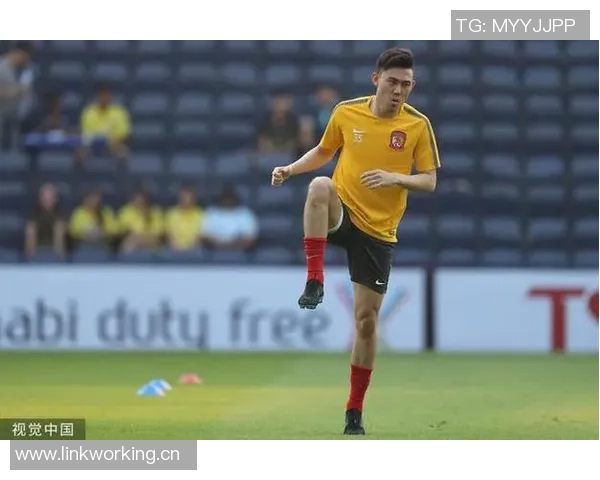 杨立瑜达成里程碑成为97年龄段首位出场200场的中国顶级联赛球员 杨立瑜达成里程碑成为97年龄段首位出场200场的中国顶级联赛球员