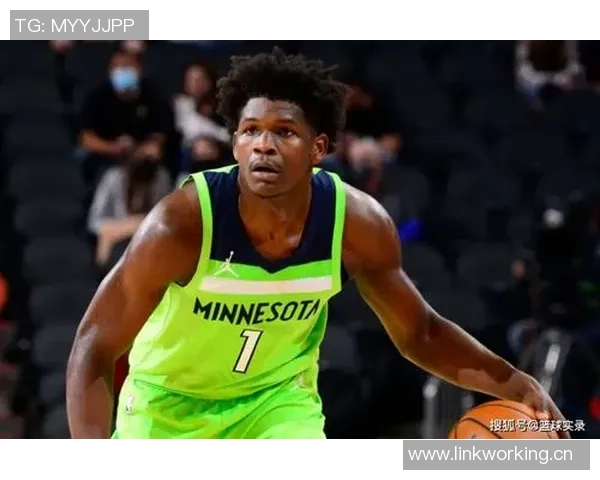 爱德华兹首节表现极端14分闪耀却伴随5次失误与1次技犯