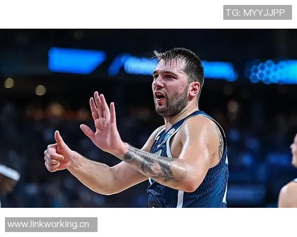 SnoopDogg调侃东契奇需双倍安保东契奇幽默回应自称就是安保 SnoopDogg调侃东契奇需双倍安保东契奇幽默回应自称就是安保