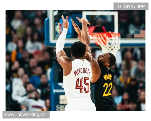 米切尔绝杀失手全场表现低迷24投仅中6分数惨淡正负值垫底