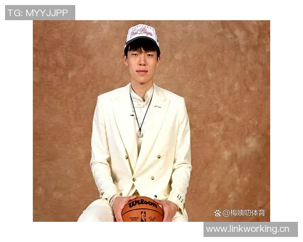 媒体人杨瀚森在聚光灯下的成长历程与未来期待需要耐心的观察与支持