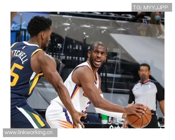 希罗表现平平17投6中三分命中率高但正负值全队最低