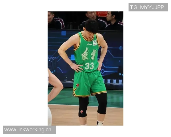 王岚嵚晒照为山东全运男篮加油期待首届全运会精彩表现