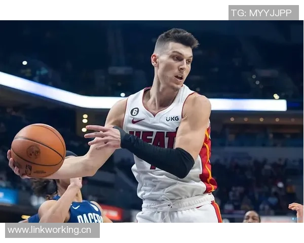 明天NBA杯四分之一决赛热火对阵魔术希罗有望复出助力球队争胜 明天NBA杯四分之一决赛热火对阵魔术希罗有望复出助力球队争胜